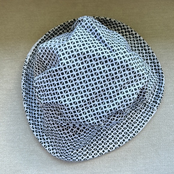 Gap Bucket Hat black & white size small - Picture 7 of 8